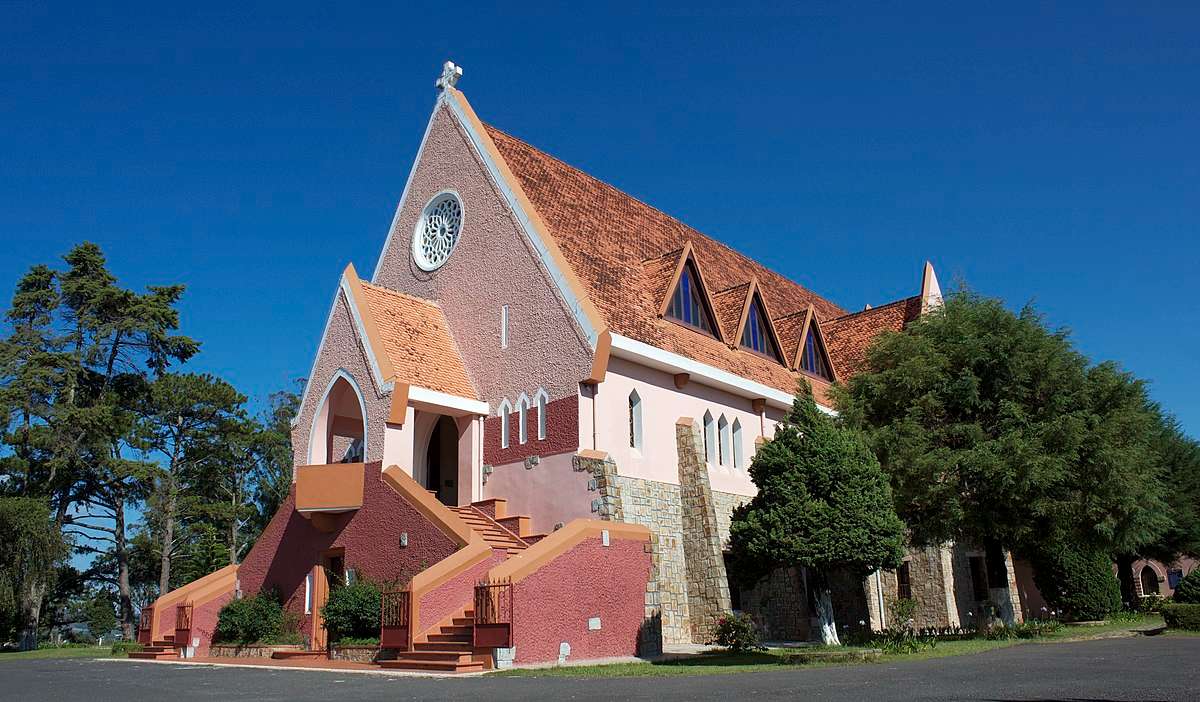 Nhà thờ Domaine Đà Lạt
