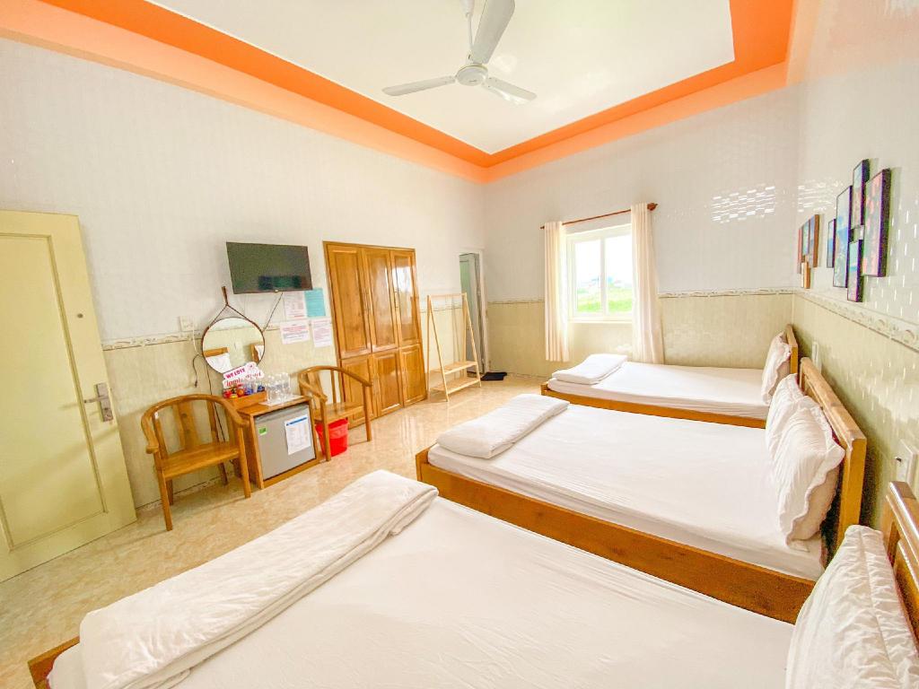 Phòng nghỉ khách sạn La Min tại đảo Phú Quý