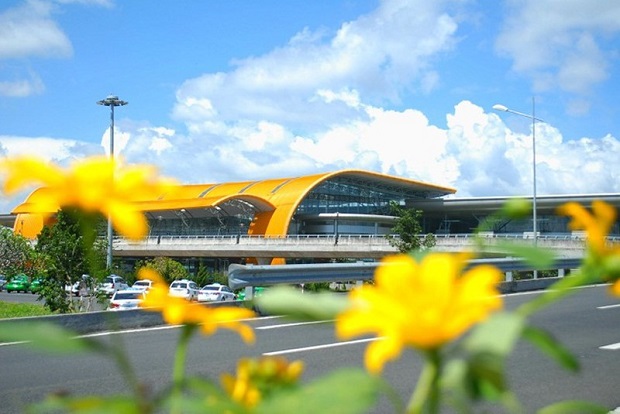 sân bay Liên Khương cách Đà lạt bao xa