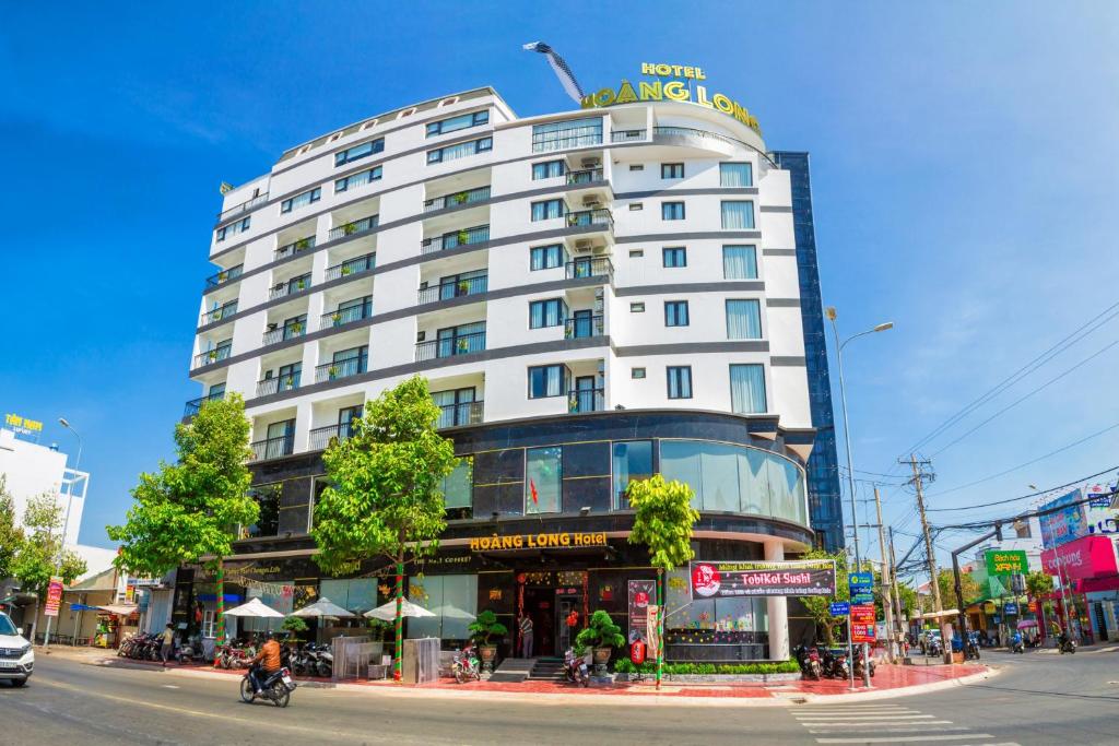 Hoang Long Hotel ngay trung tâm thành phố 