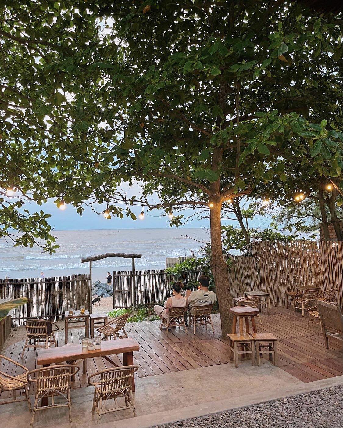 Mơ Hoang Cafe - Quán cafe view biển tại Phan Thiết